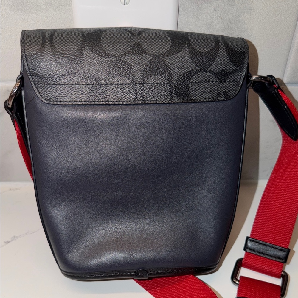 Coach Track Small Flap Crossbody bag - Picture 5 of 5